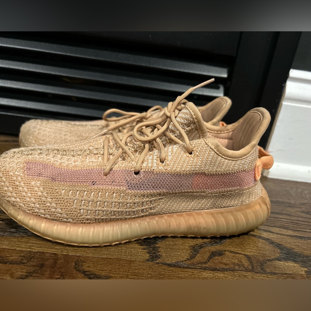 Yeezy Boost 350 V2 kids ‘Clay’
